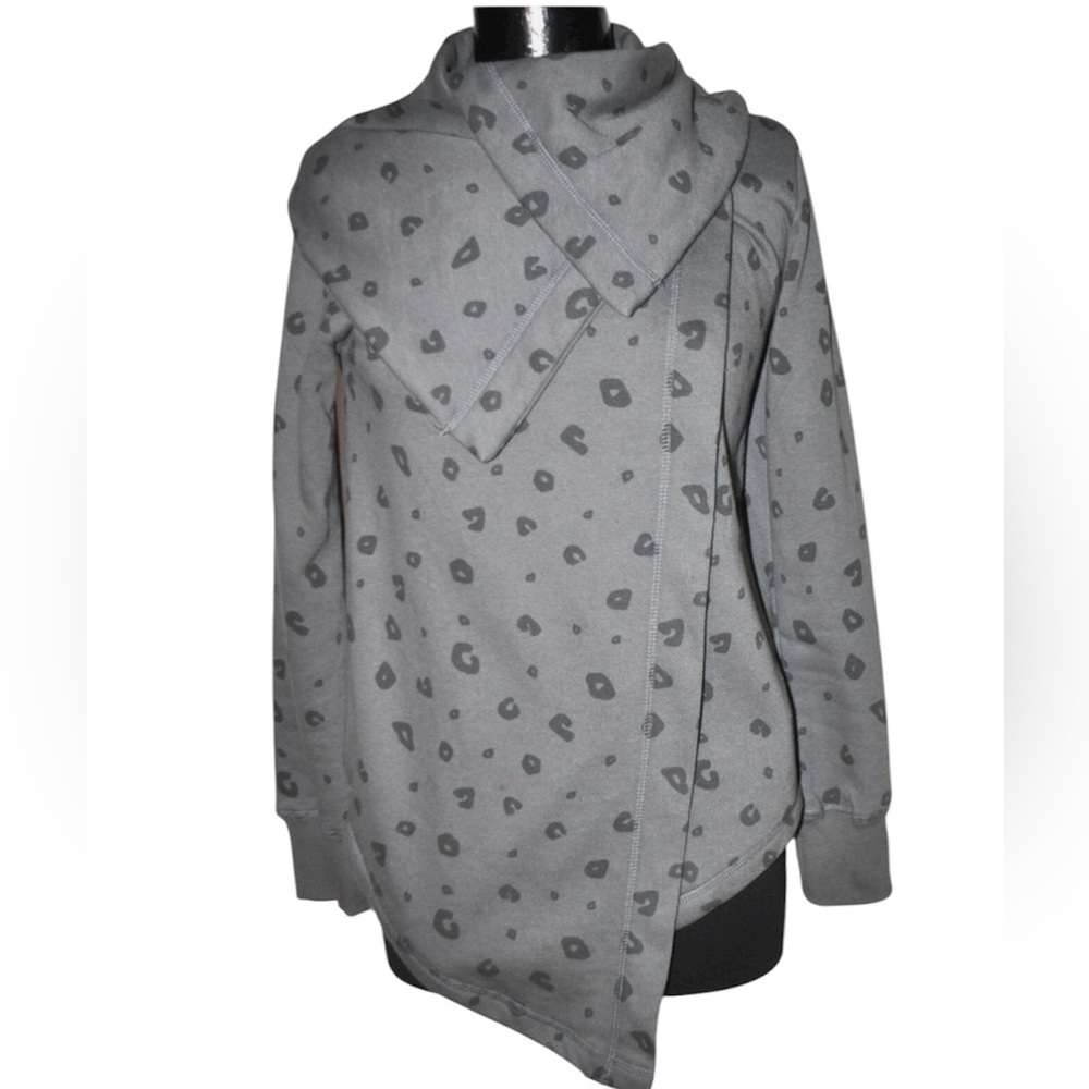 OLIVE & OAK Gray Leopard Draped Front Button Sweater Cardigan Size Small